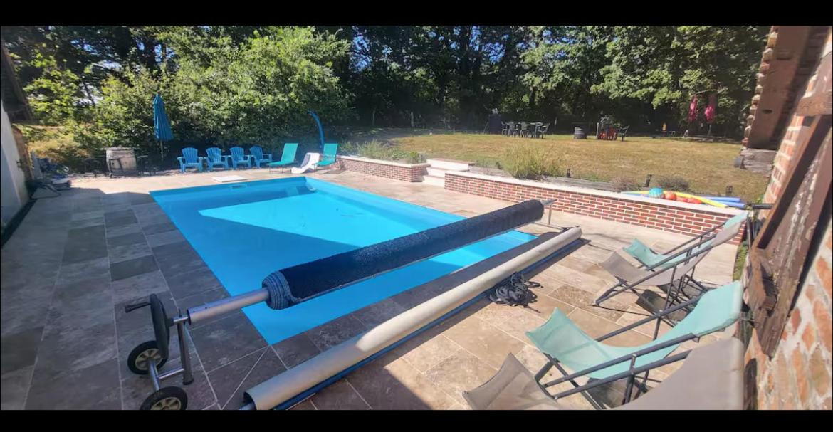 Gîte privée piscine 1h de beauval - B&B