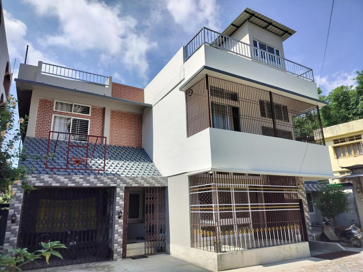 Rina's Homestay - B&B