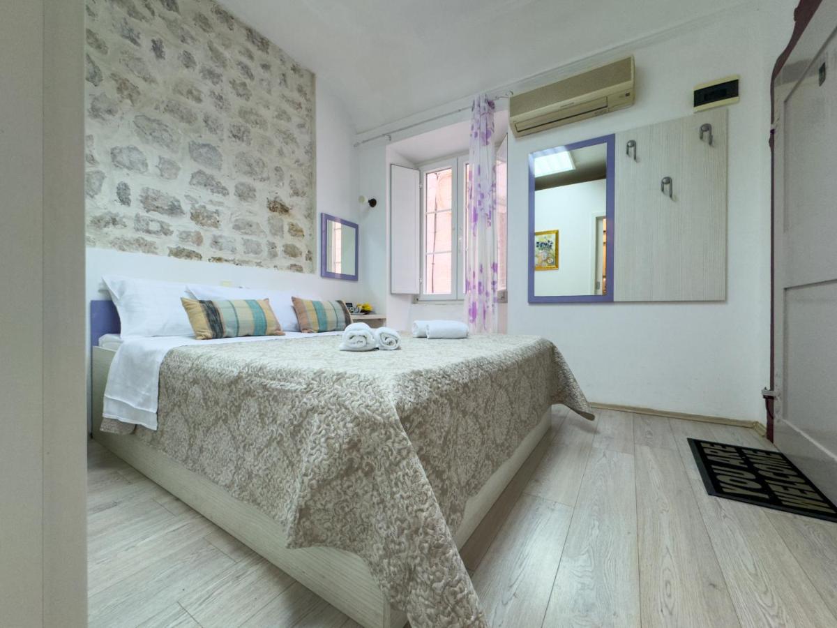 Cozy studio Lučić 1 i 2 - B&B