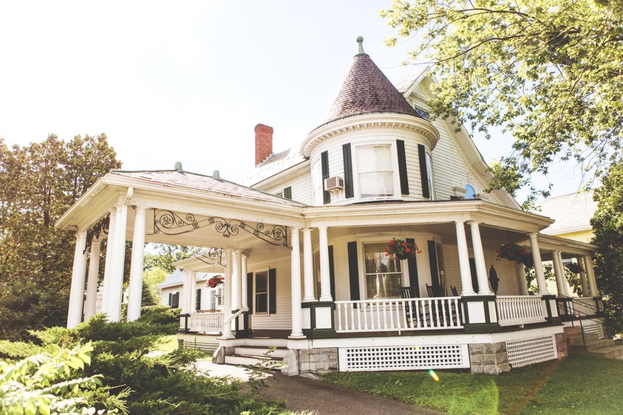 Swift House Inn - Bed and Breakfast Middlebury (village)