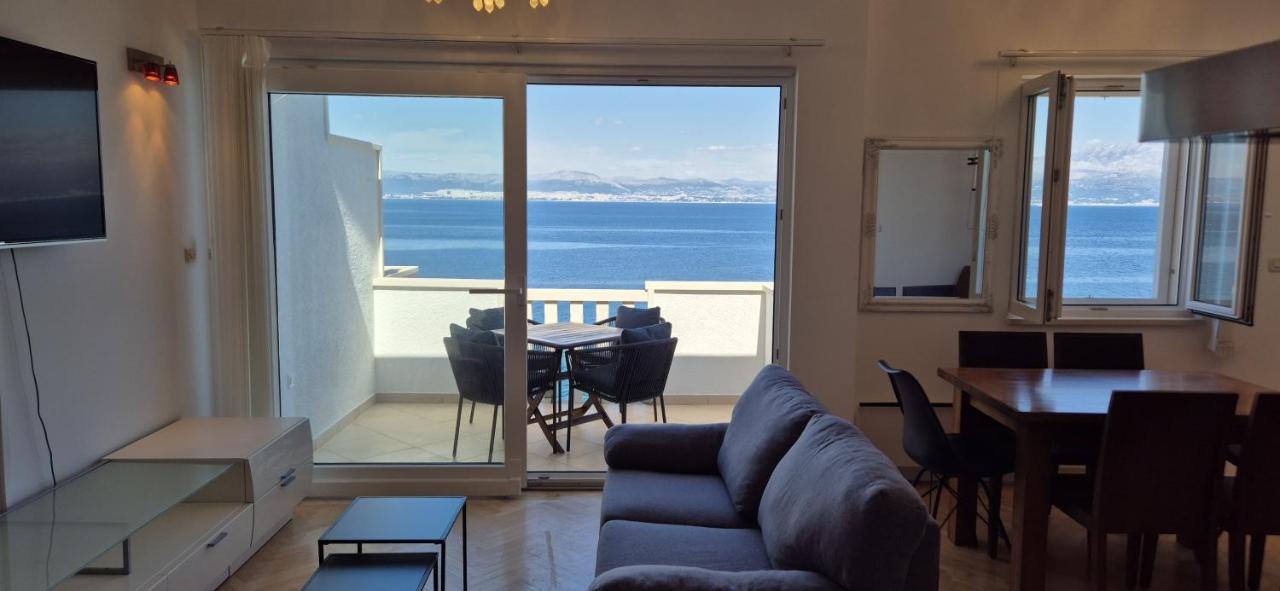 Two-Bedroom Apartment with Balcony and Sea View