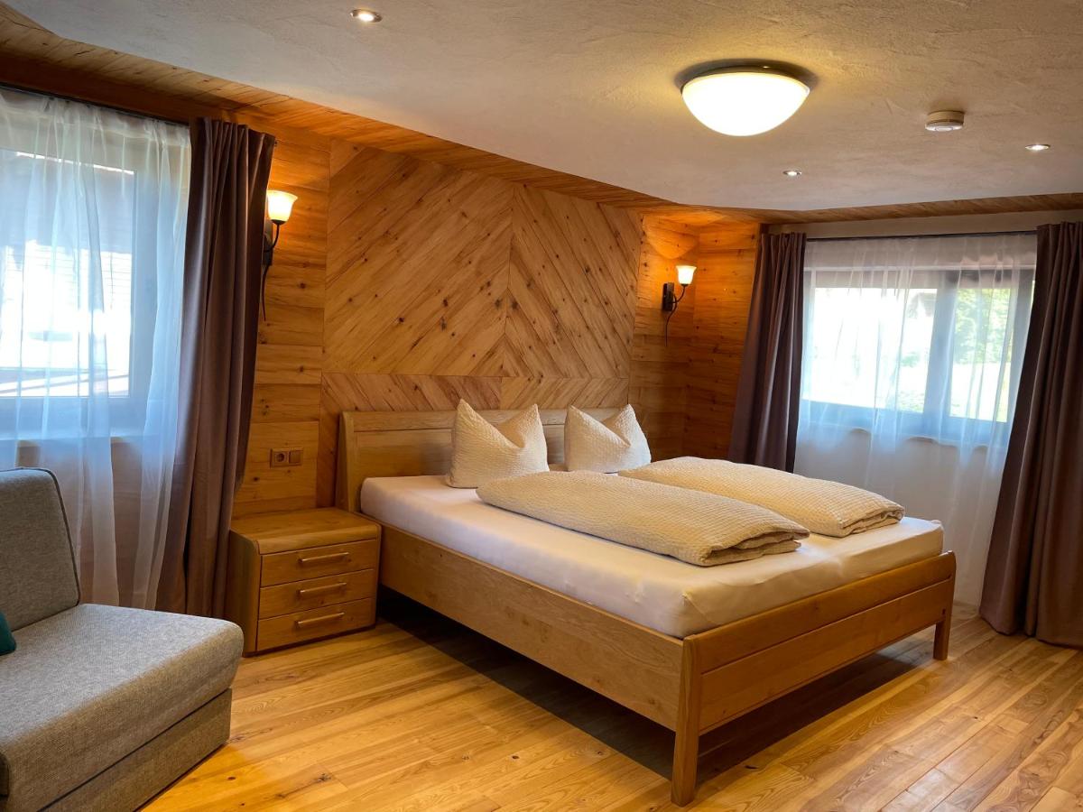 Großzügige Ferienwohnung Gimpl Kathi mit Bergblick - B&B Ruhpolding