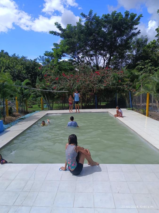 Centro recreacional y turístico Villa Leones - Bed and Breakfast