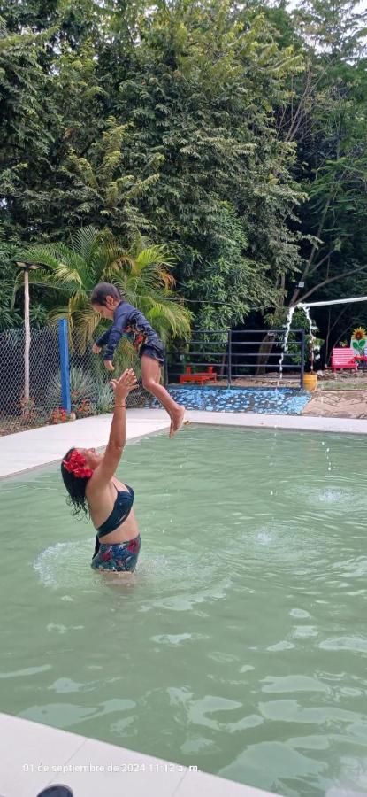 Centro recreacional y turístico Villa Leones - B&B La Jagua de Ibirico