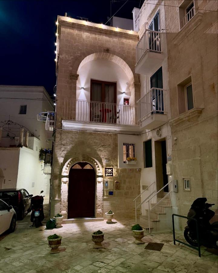 Iris Apartments - B&B