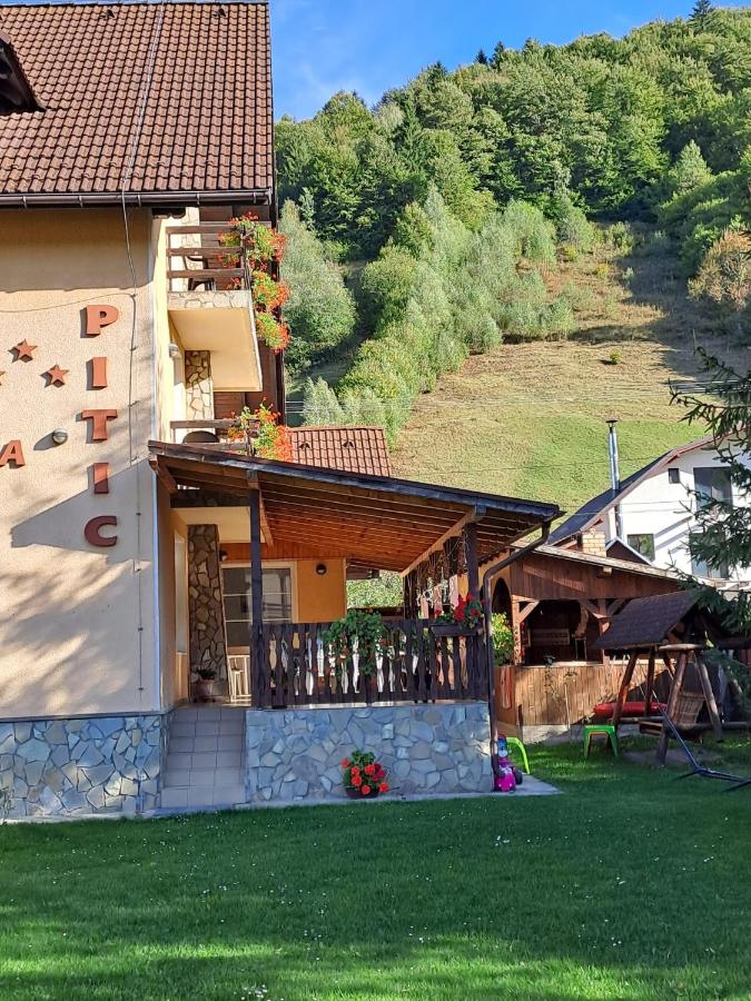Pensiunea Pitic - Ferienwohnung Cheia