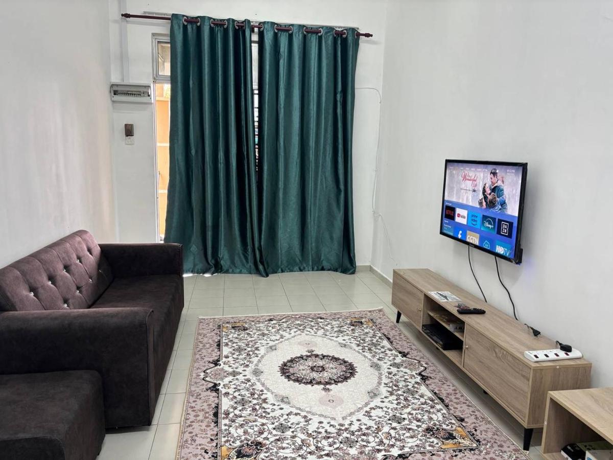 WanEffi Homestay Kuala Berang - FREE WIFI - B&B Kuala Berang