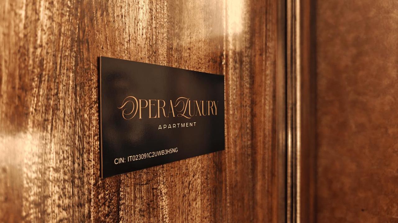 Opera Luxury Apartment - B&B Verona