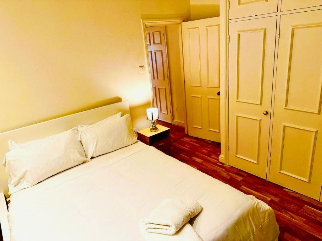 The Sweetdreams Residences Collection Around Kensington and Chelsea SW by Ricky & Giustina - Fully Equipped & Perfect For Long Stays! - Ferienwohnung London