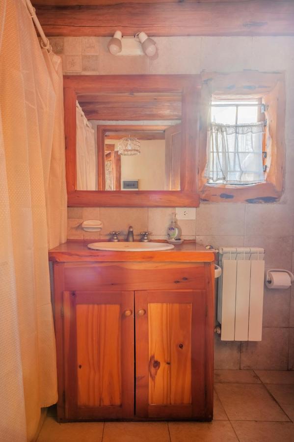 LA AURORA CABAÑA Kiñe en la base del cerro Catedral con vistas - B&B Bariloche