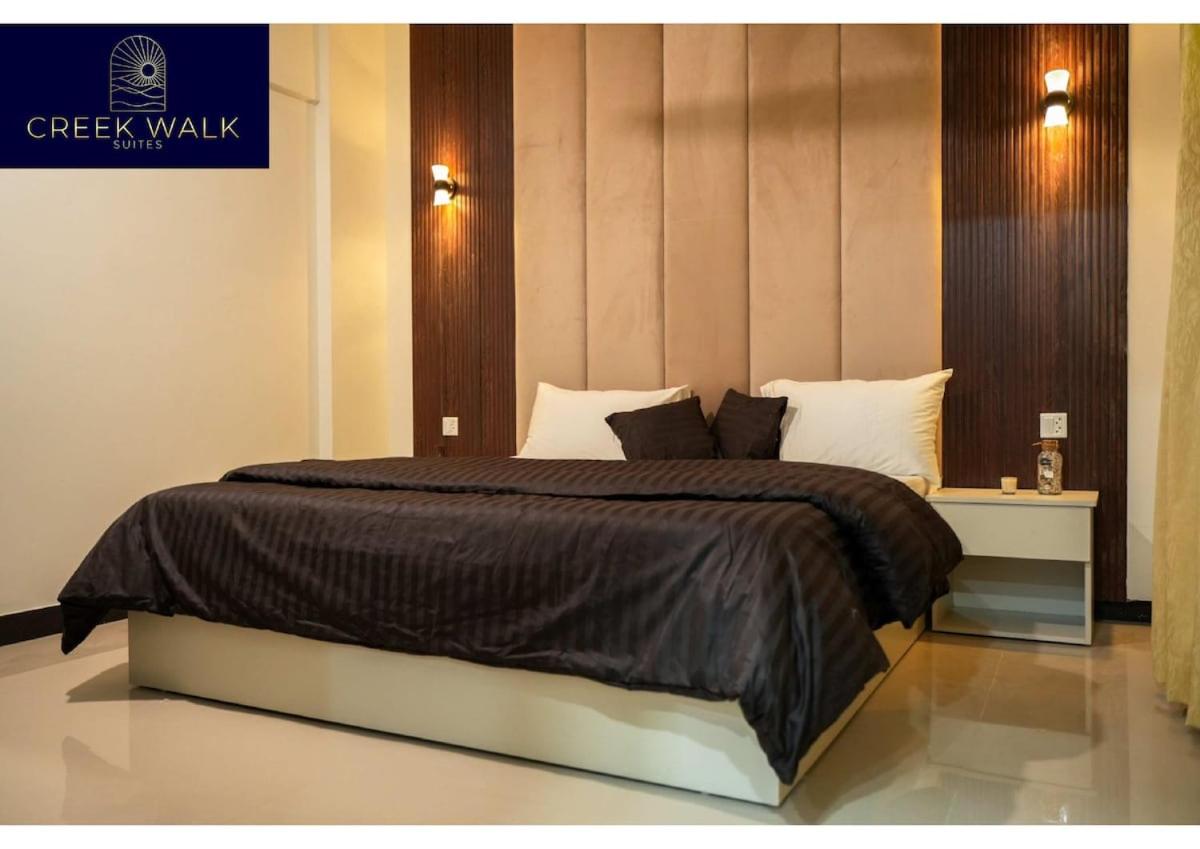 Creek Walk Suites - B&B