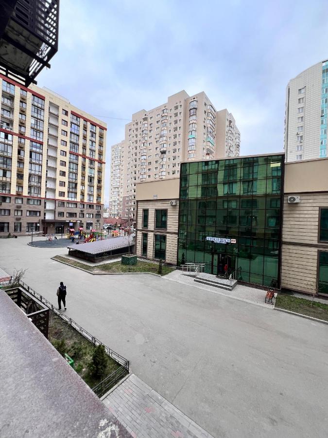 Шолпан сити 2\12 - B&B