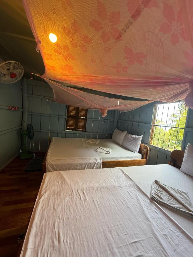 Triple Room with Shared Toilet