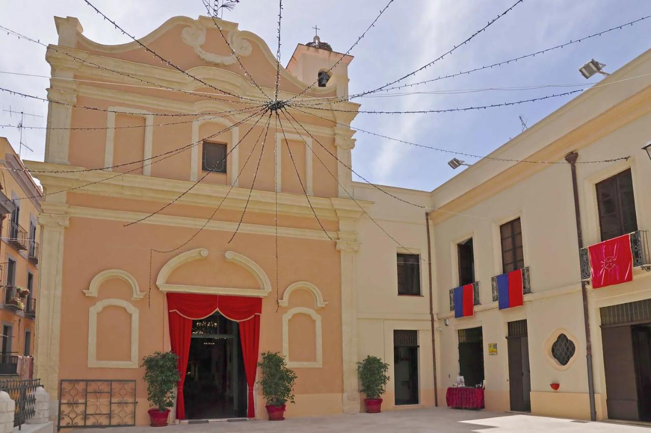 Right House - Stampace Centro Storico - B&B