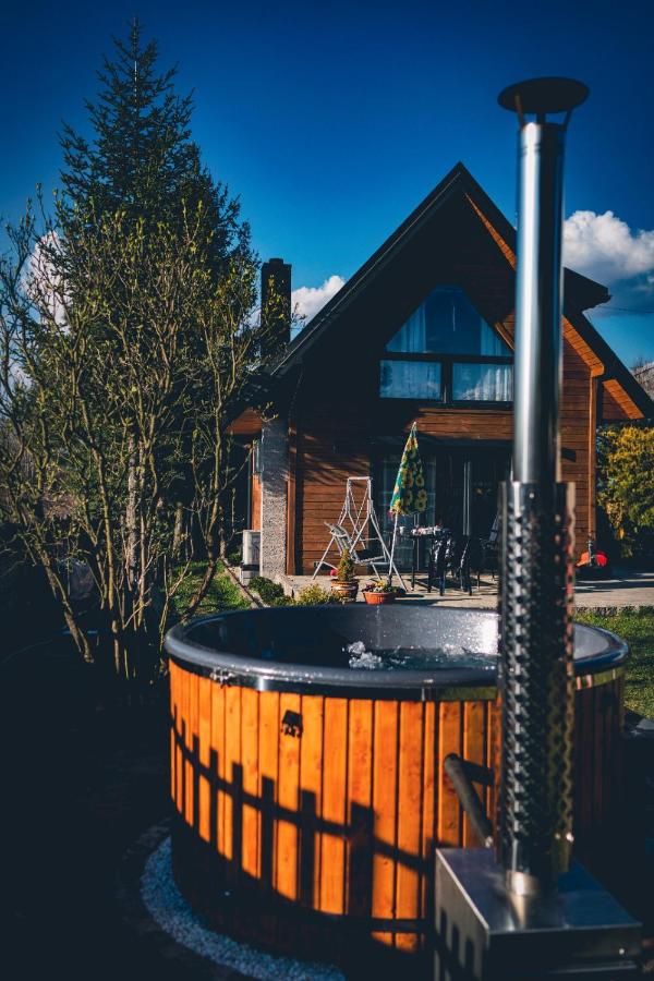 Romantyczny Domek - B&B
