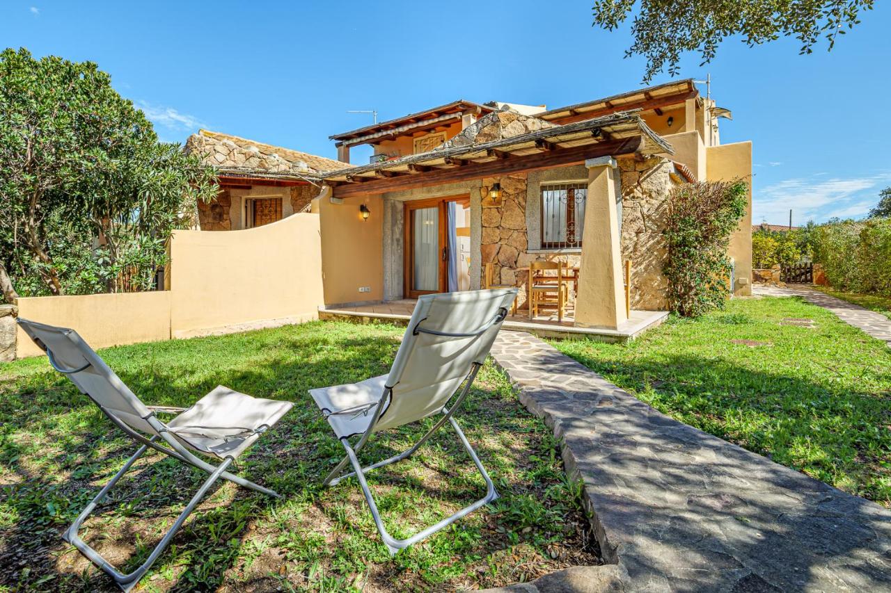 Anna Bay - B&B Murta Maria