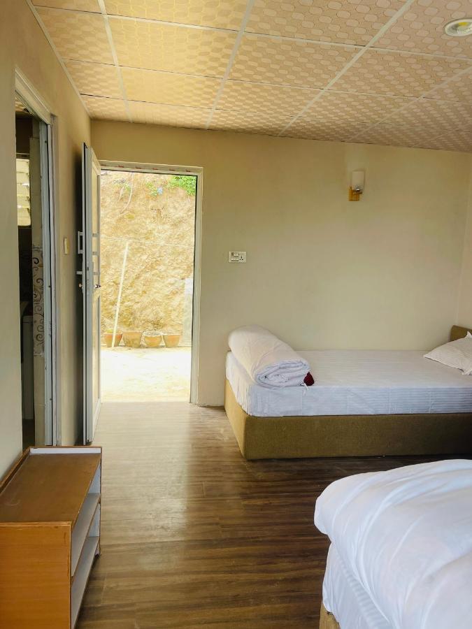 Doppel-/Zweibettzimmer mit Bergblick