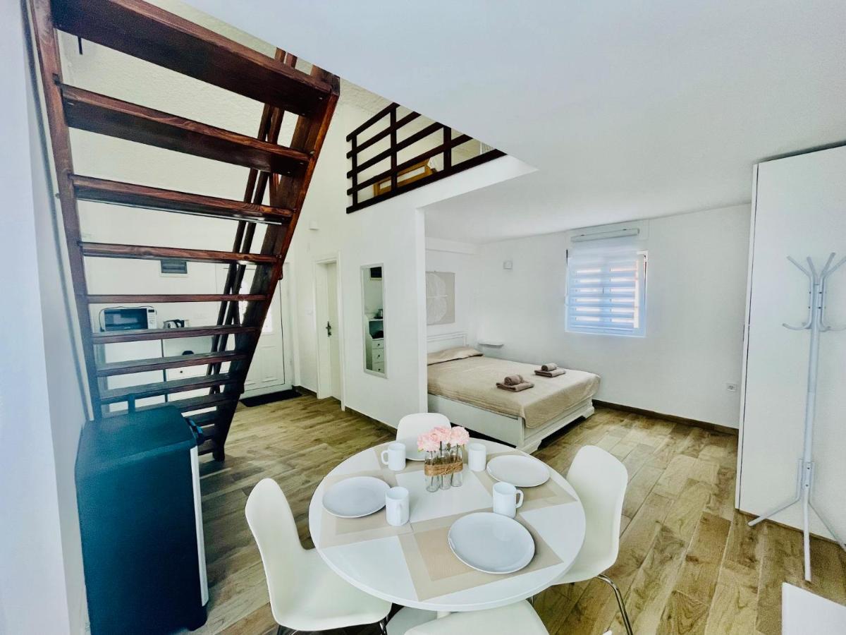 Swiss studio - Ferienwohnung Meljine