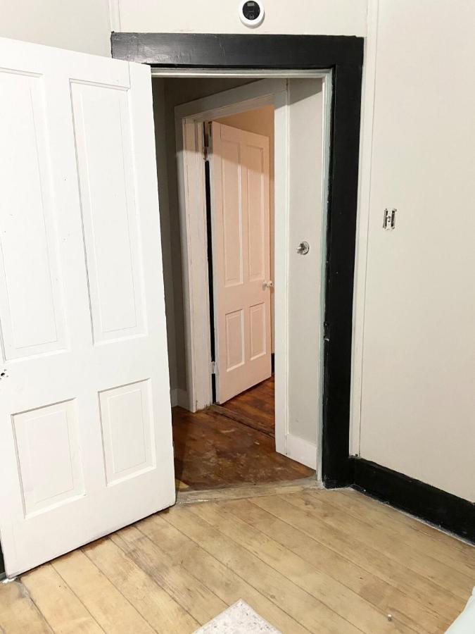 Twains Timeless River Getaway Centrally Located! - B&B