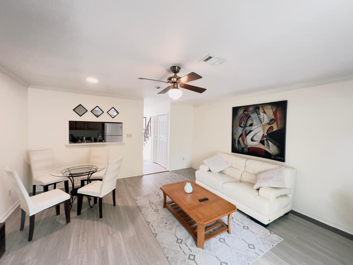 Emerald Coast Vacation Destination - B&B Pensacola