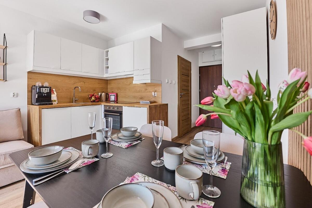 Golden Hour Apartments- Grunwaldzka 38 - B&B