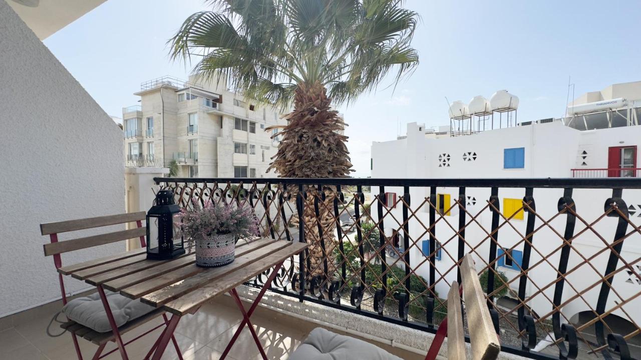 Hills 2bdr Seaside Makenzy Larnaka - B&B Larnaca