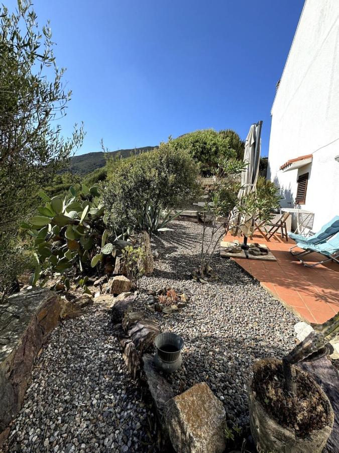 Quiet just a few steps from the sea - B&B Portixeddu