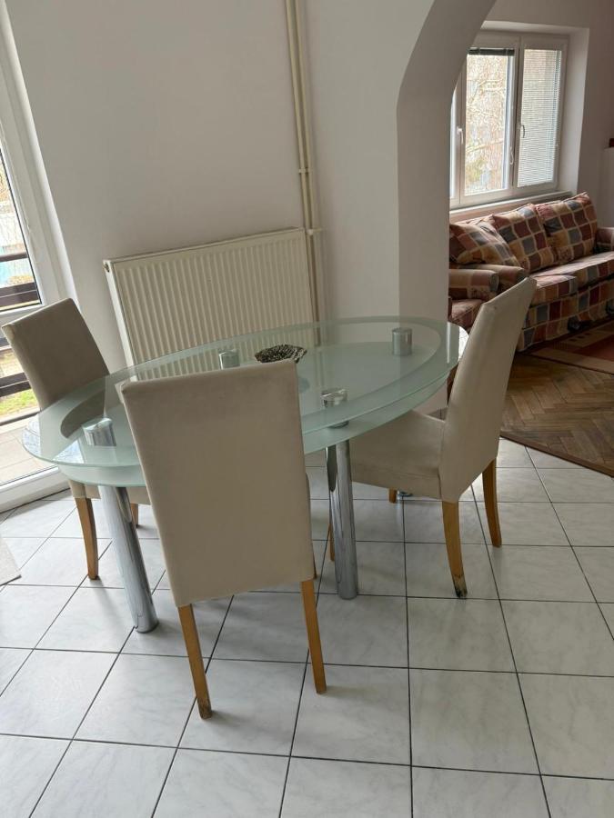 Apartment Malacky - B&B