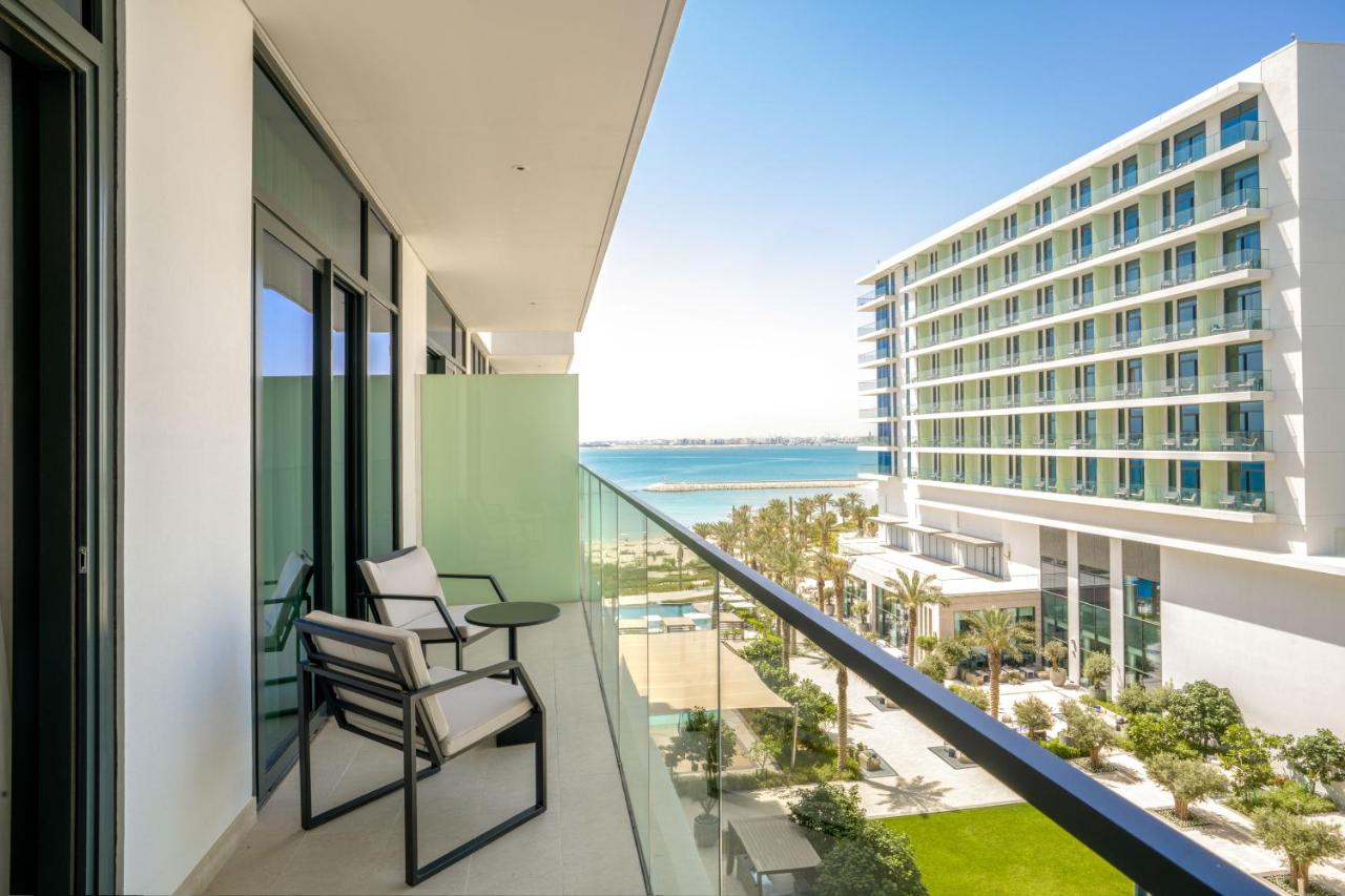 Deluxe One-Bedroom Apartment with Garden View