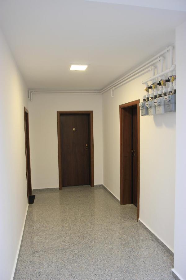 Amazing Apartment Bucharest Airport Self check-in!! - B&B