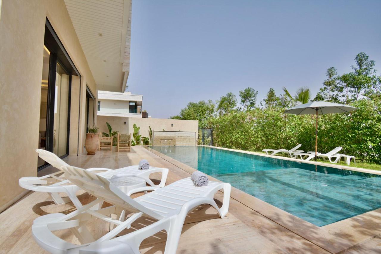 Villa Luxe 5 Suites & Piscine - Bed and Breakfast