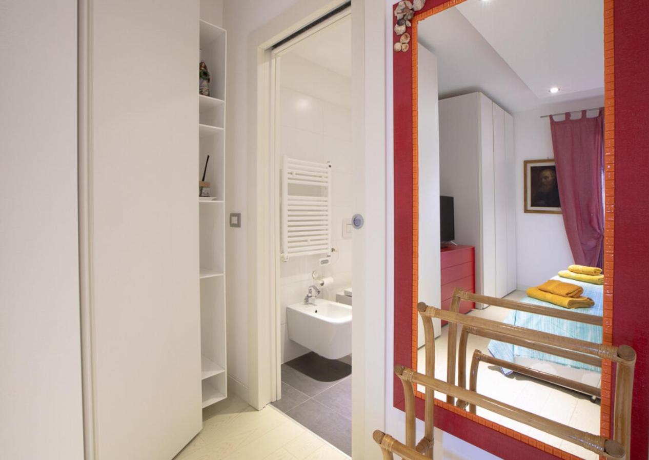 Appartamento con 1 Camera da Letto, Vista Mare e Terrazza