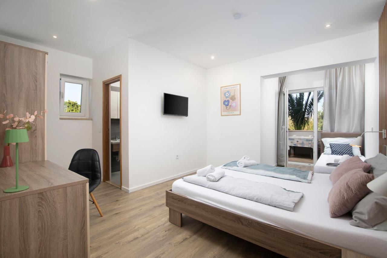 Triple Room with Garden View
