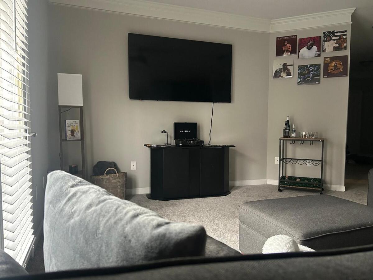 Metro Atlanta Braves Get Away - B&B