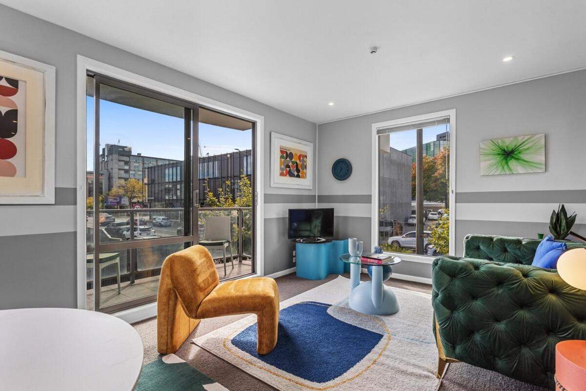City living by Riverside Market and the Hospital - B&B