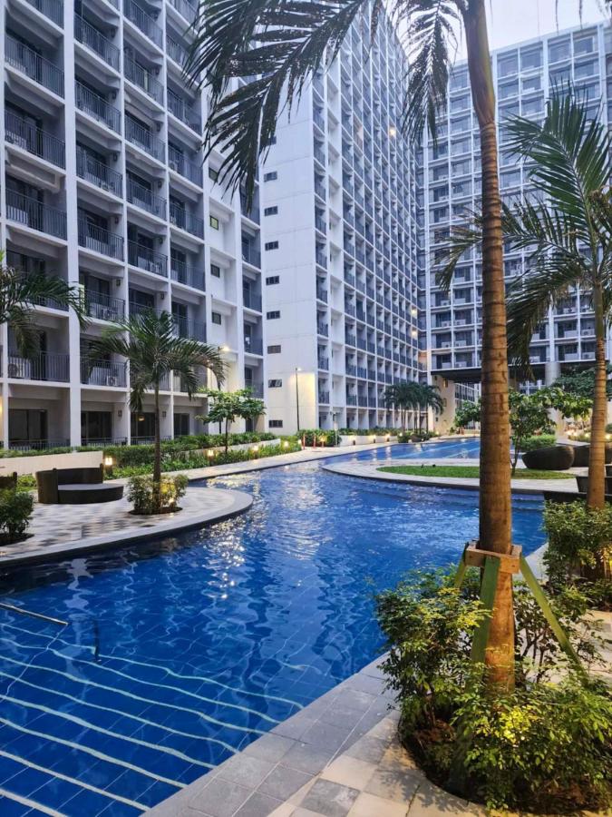 Graceful Getaway Suites - B&B Manila