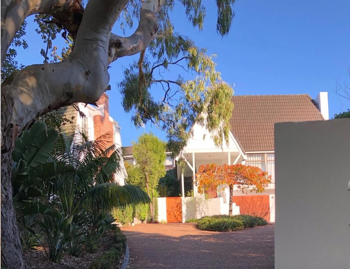 Mahoe Gardens - Self Contained Apartment - B&B Auckland