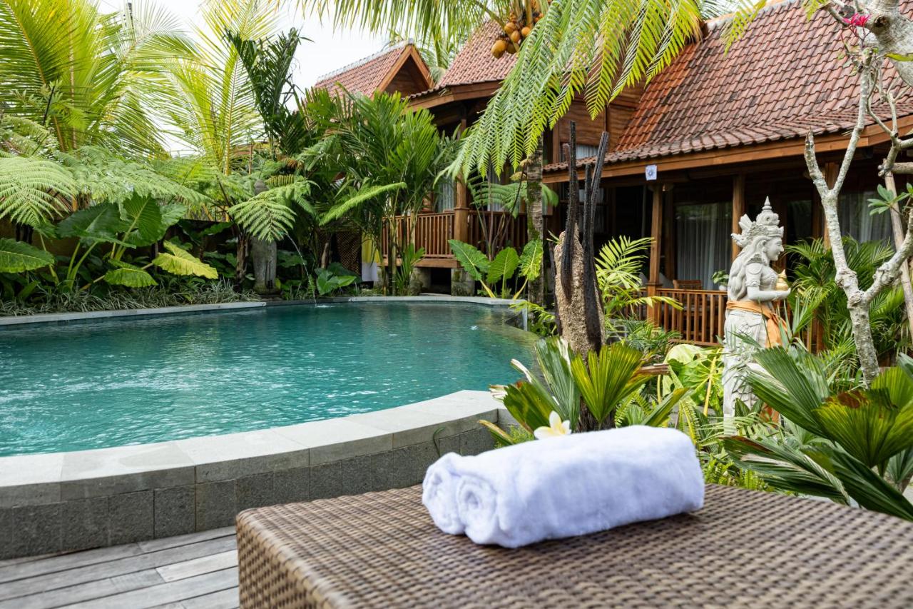 One-Bedroom Wooden Suite