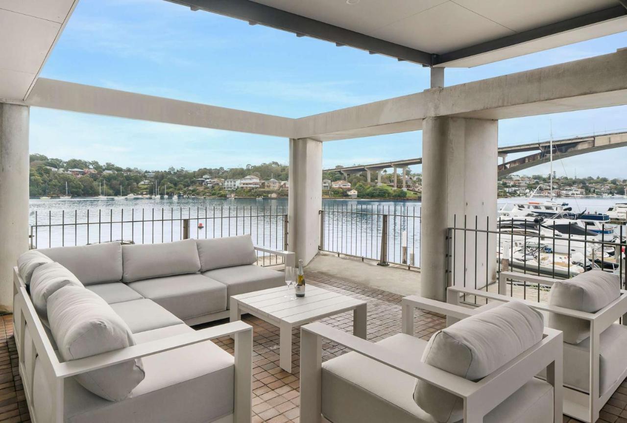 Sydney Harbour-Front Home With Views & Parking - B&B Sydney