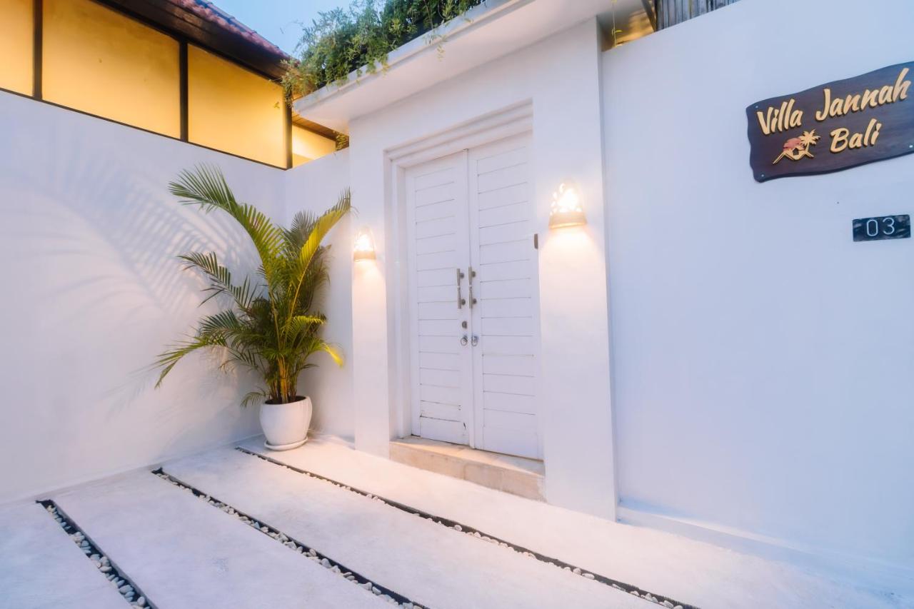 Private pool Villa , 10min walk to Berawa Beach - B&B Canggu