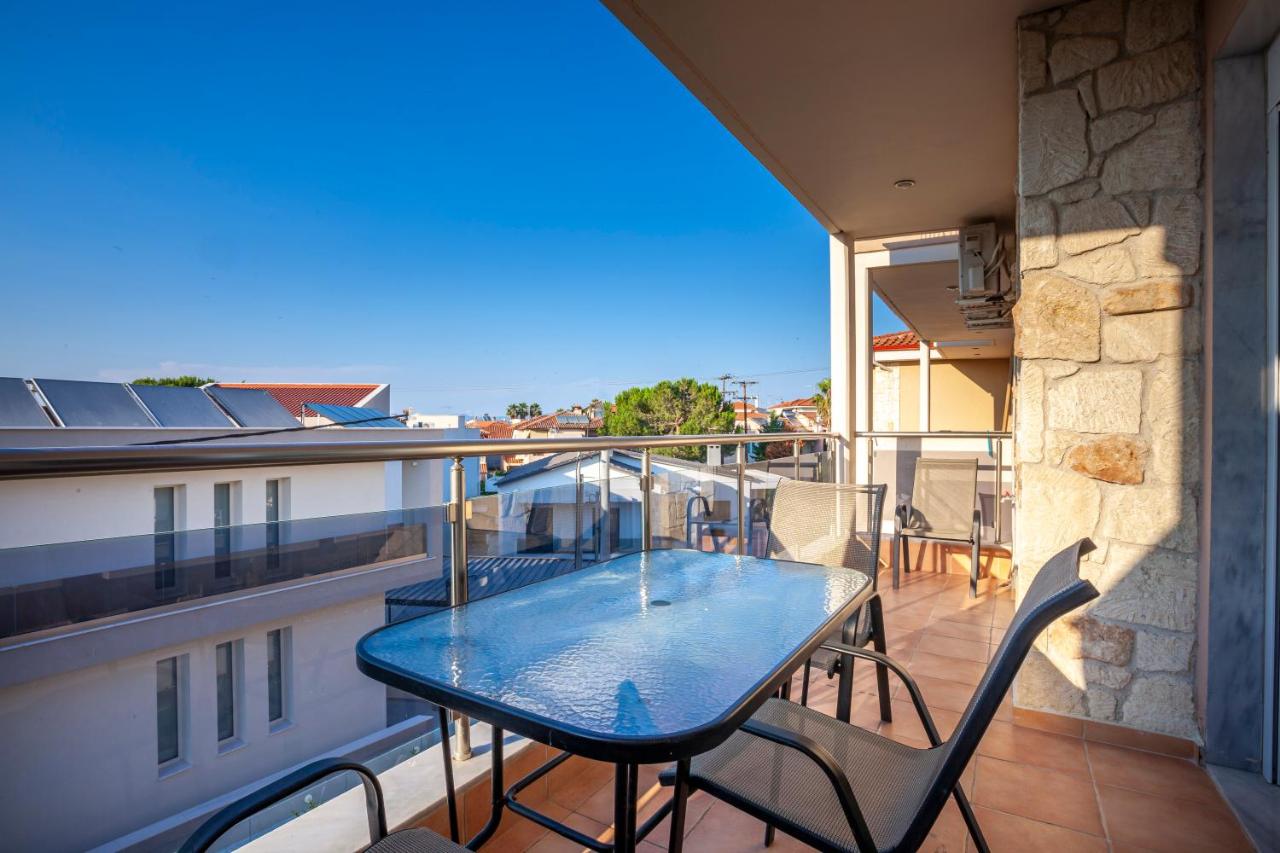Apartment Aris - Ferienwohnung Pefkochori