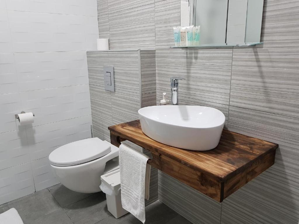 Airport Stay - B&B Or Yehuda