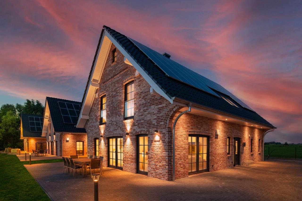 Luxus Ferienhaus Beach House mit Sauna & Whirlwanne in ruhiger Lage zu St Peter-Ording - B&B Osterhever