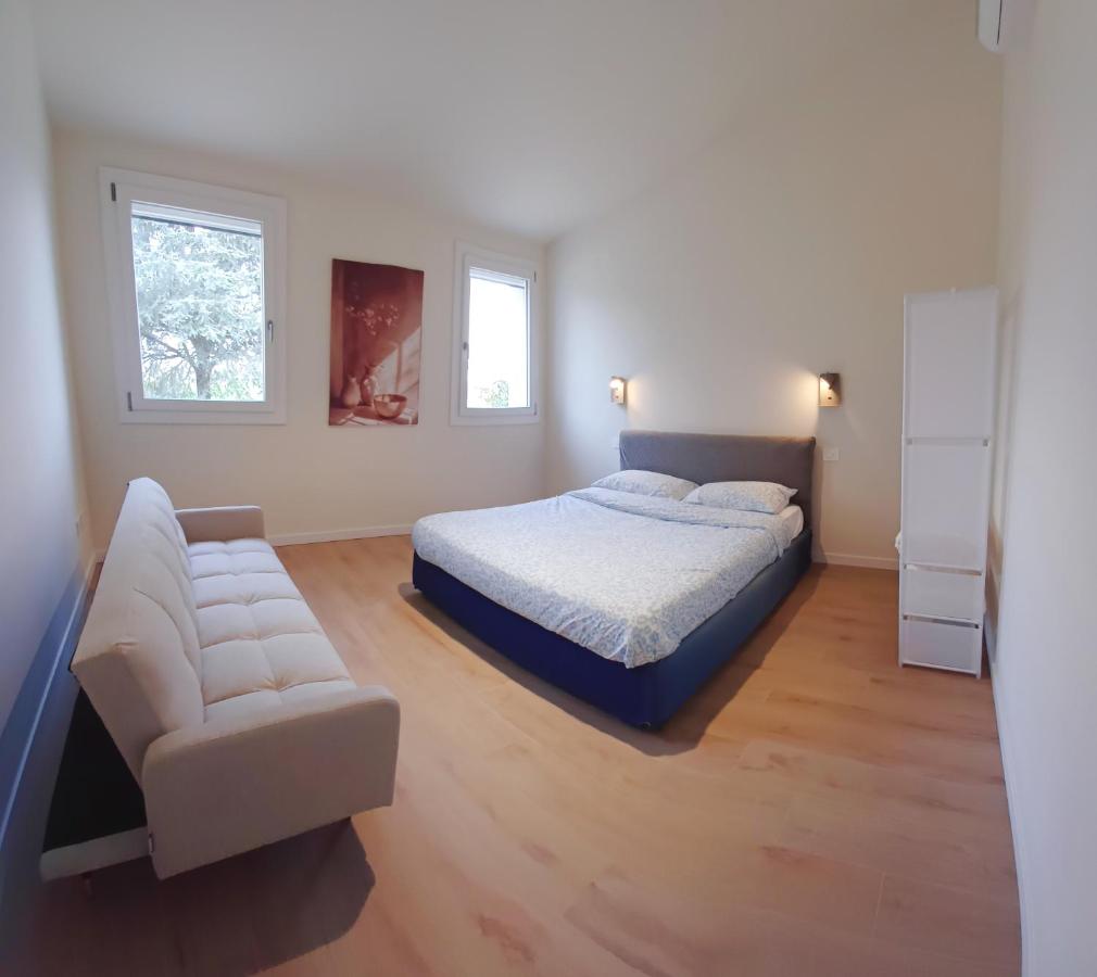 Apartment with Garden View