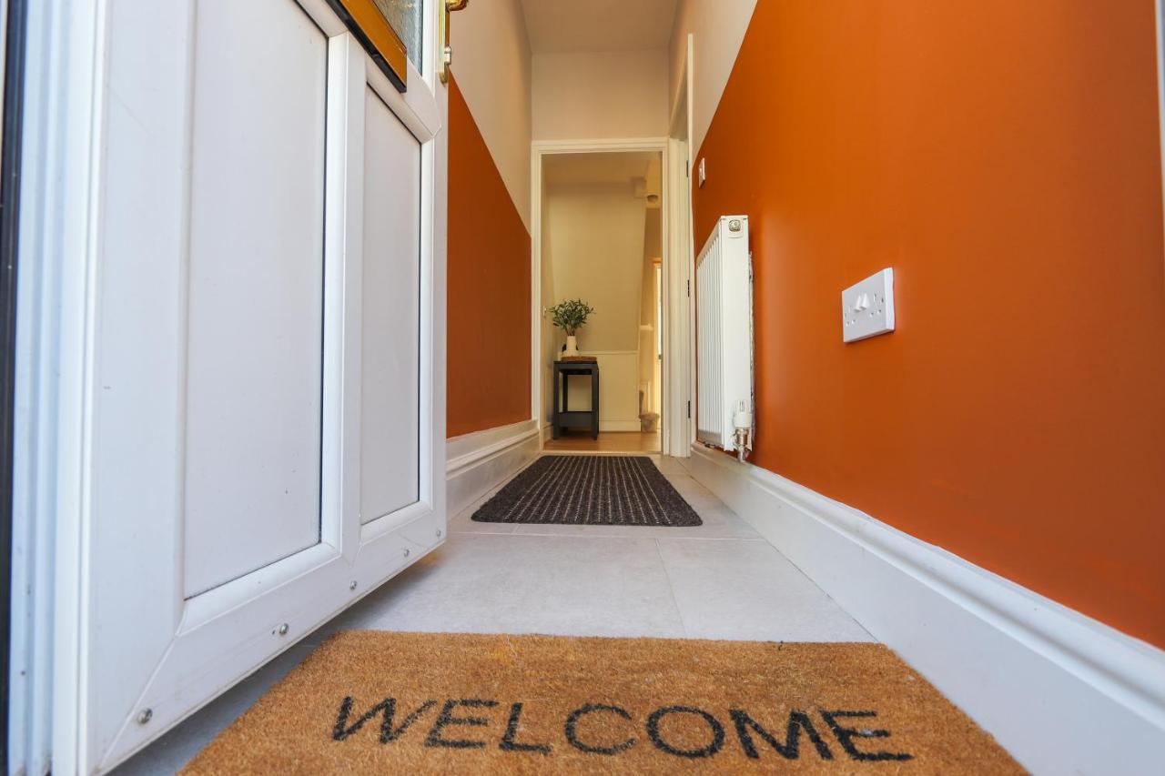 Sanjo Suite by Koya Homes-2-Bed Home-Free Parking - B&B