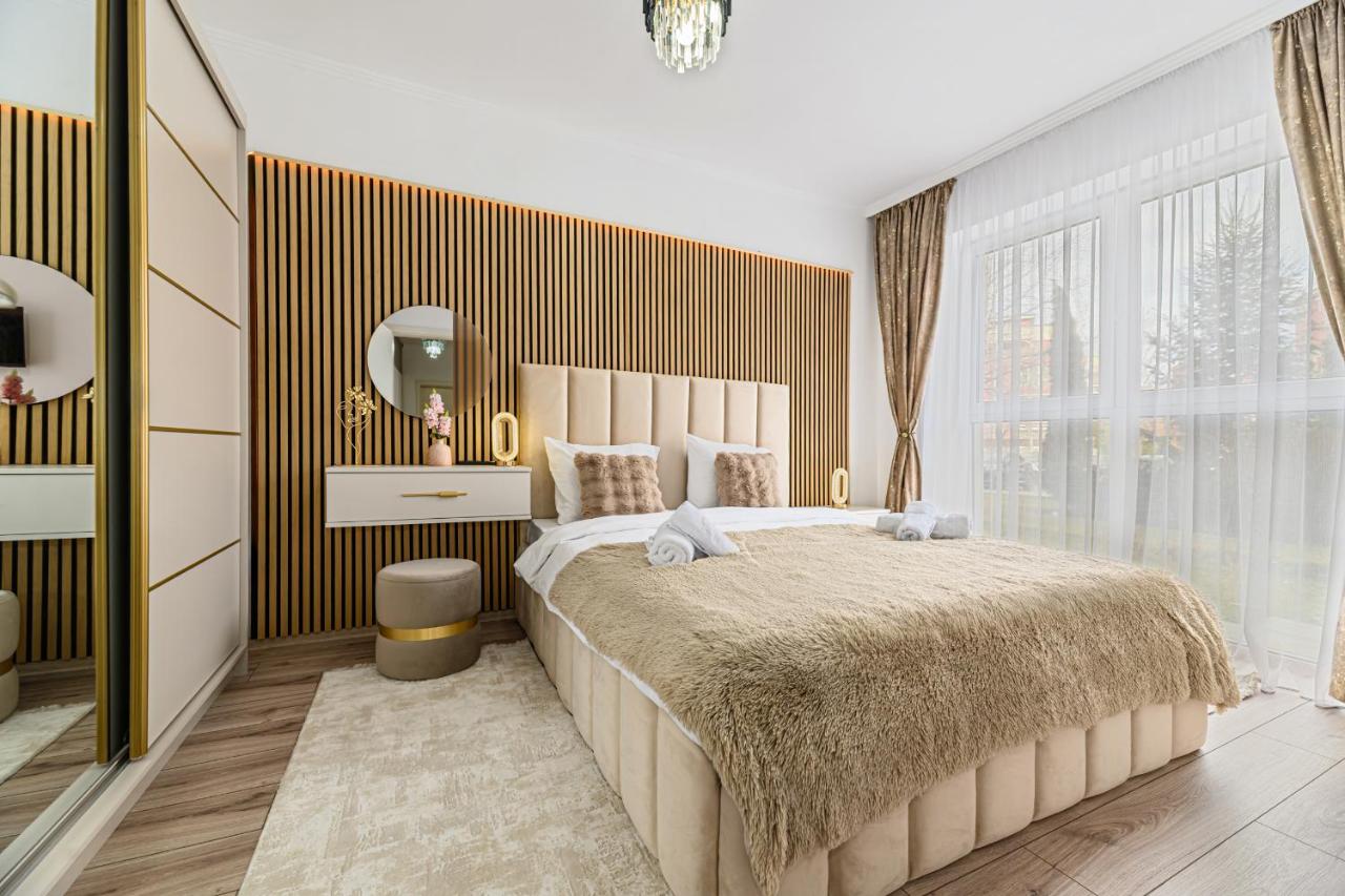 Romalý Apartment - B&B Braşov