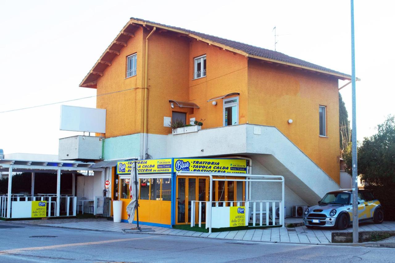 BluBed Campagna - Matrimoniale Bagno Cucina e Balcone - B&B San Giovanni Teatino
