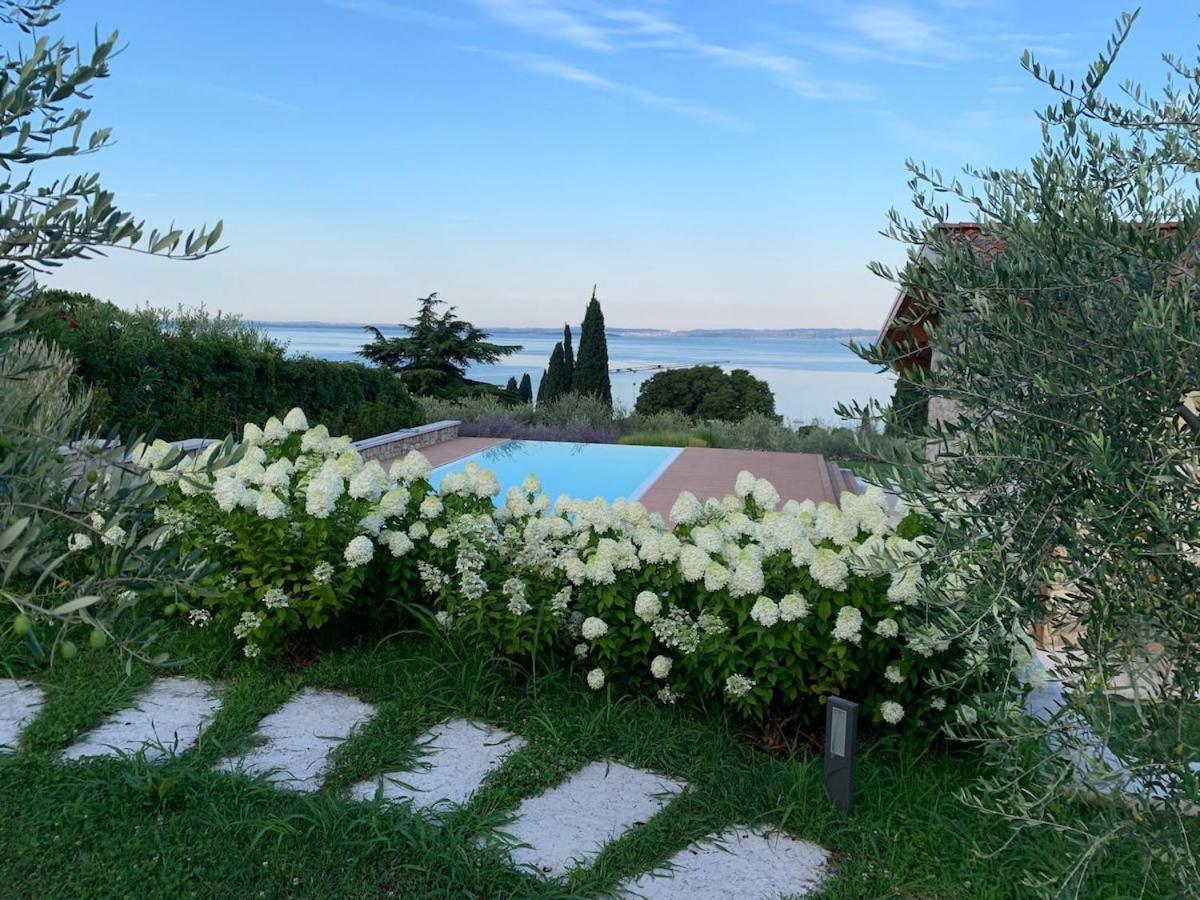 Breathtaking Villa in Bardolino Pool & Garden - B&B