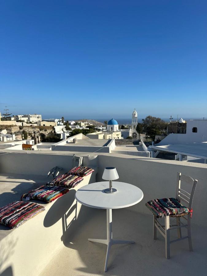 Unique small stonehouse at Thira - B&B Megalochóri