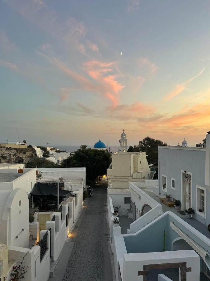 Unique small stonehouse at Thira - B&B Megalochóri
